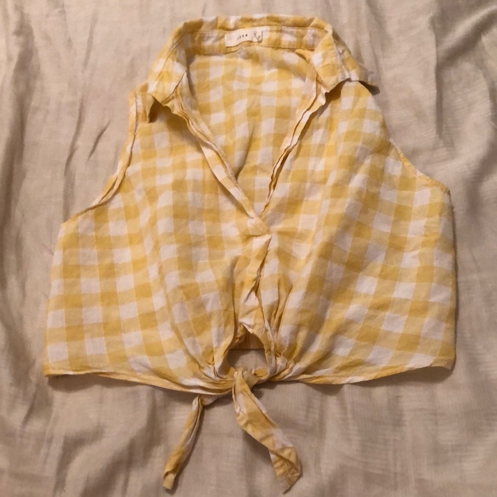 Plaid cropped shirt
